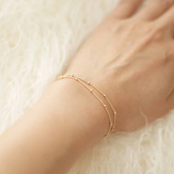 Gold color - Minimalist Multi Layer Bracelet - Picture 1 of 8